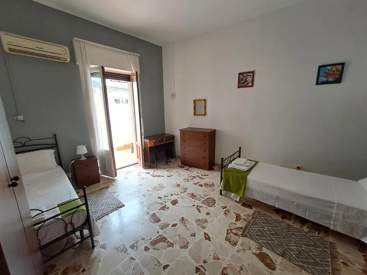 B&B Domus Pina CTA