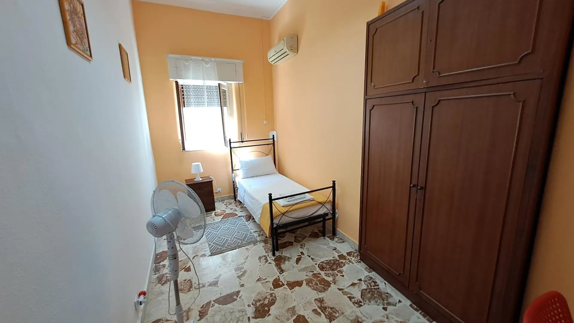 B&B Domus Pina CTA 0*,